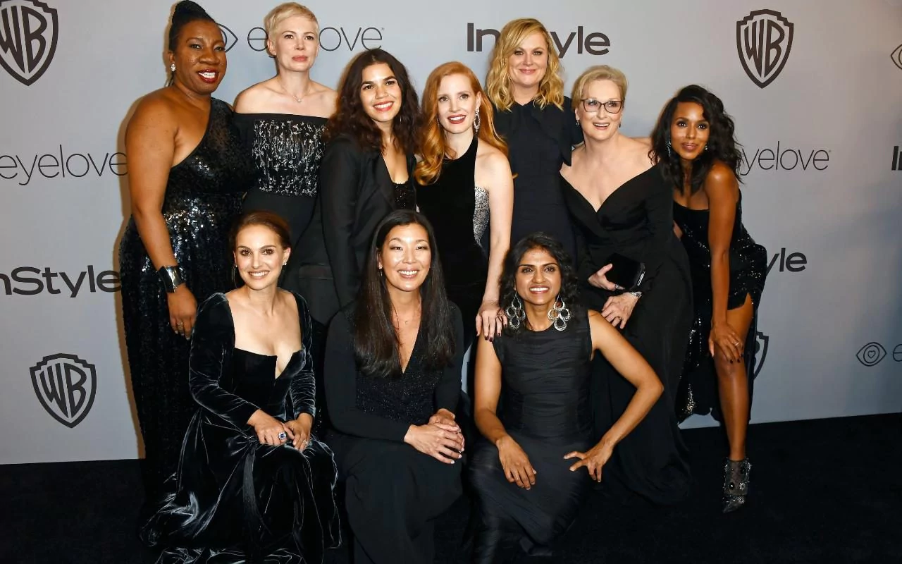 Female celebs pose with the activists they brought. 